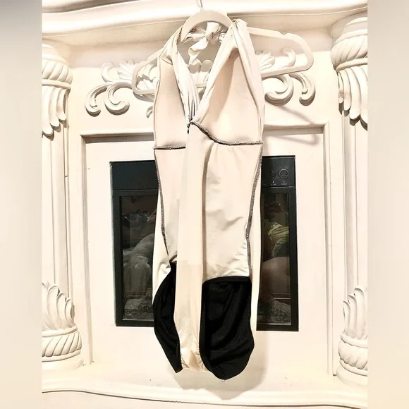 Victoria’s Secret Ruched Marilyn Monroe style Halter Top Deep Plunge Swimsuit XL - Picture 6 of 16